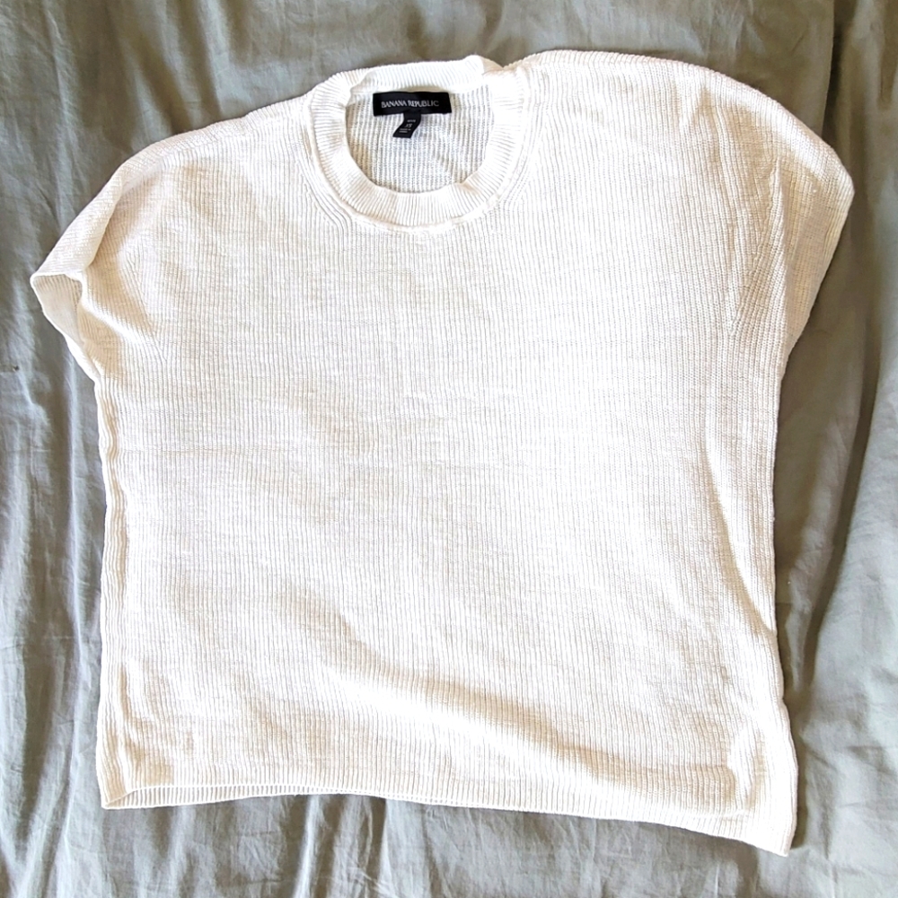 Womens top, slightly crop